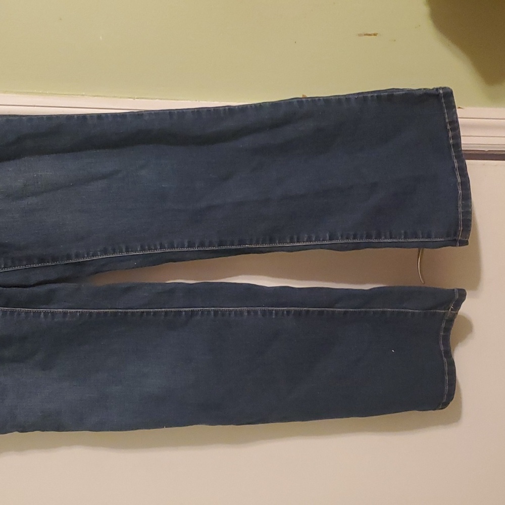 Three Seasons Maternity jeans. Large. EUC. - Picture 2 of 7